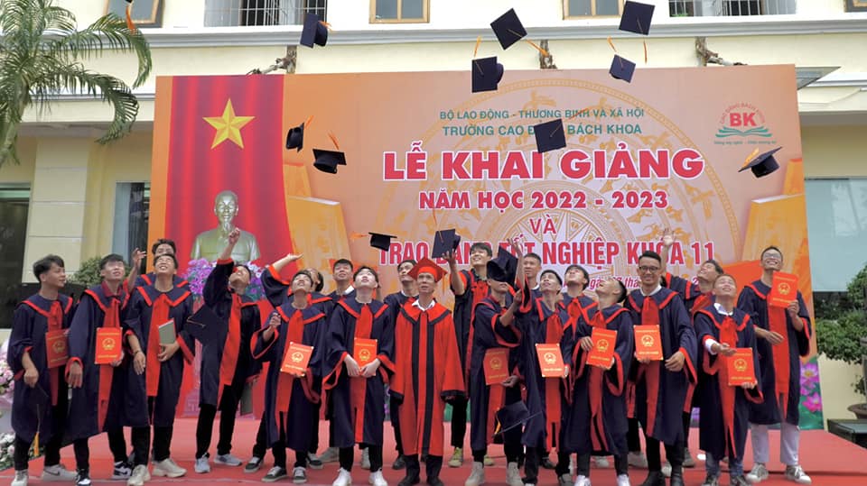 ECS Global tổ chức Lễ khai giảng năm học 2022 – 2023 Cao đẳng Bách khoa